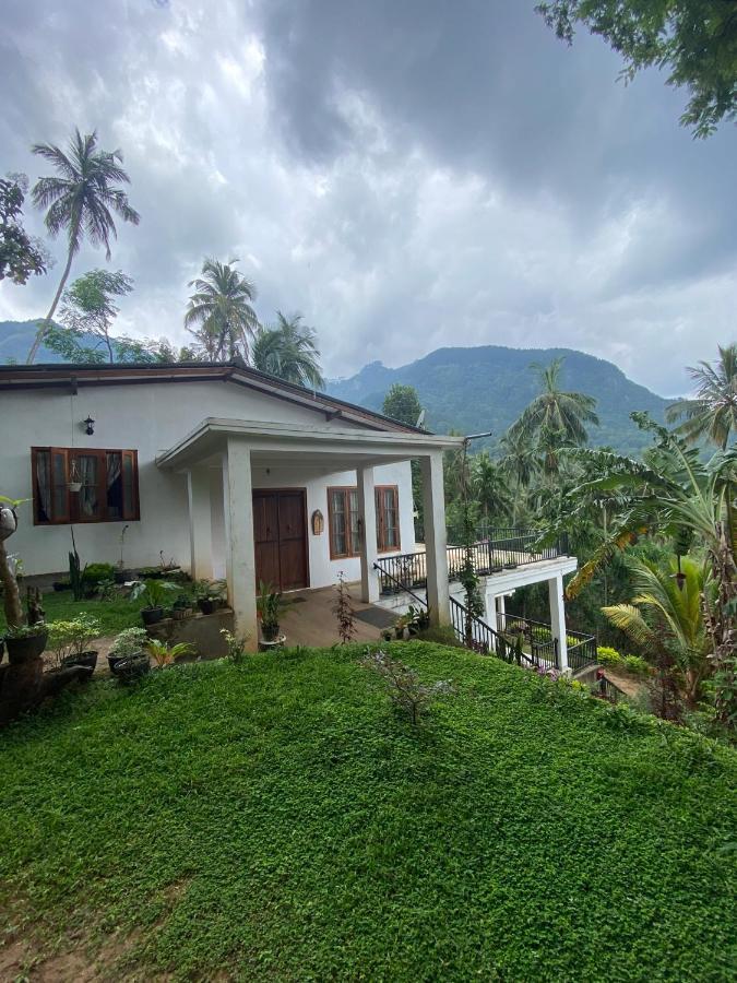 Pearl'S Homestay Matale Esterno foto